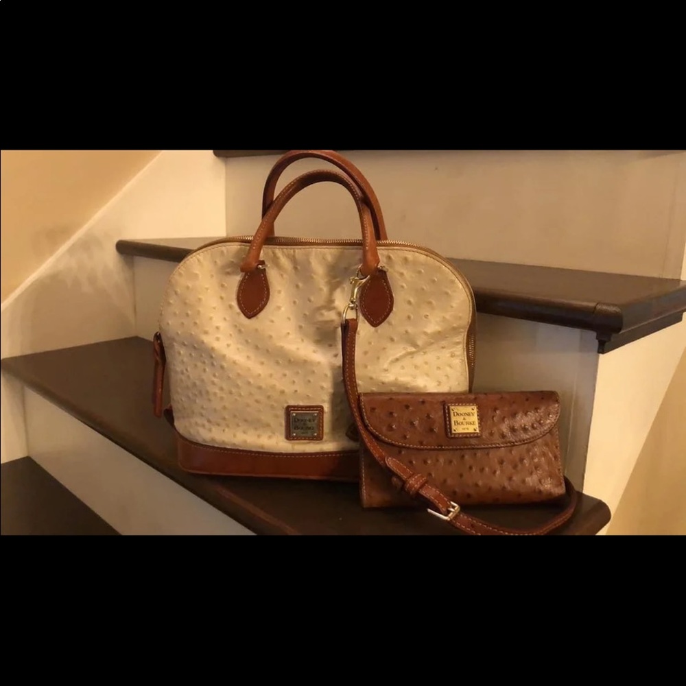 Dooney & Bourke purse and wallet